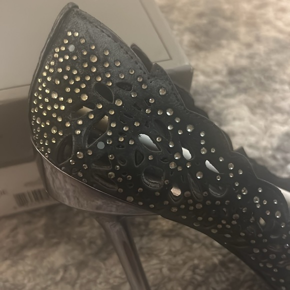 MA- Peacock BCBG BLACK LASER CUT SUEDE HEEL - Picture 10 of 10
